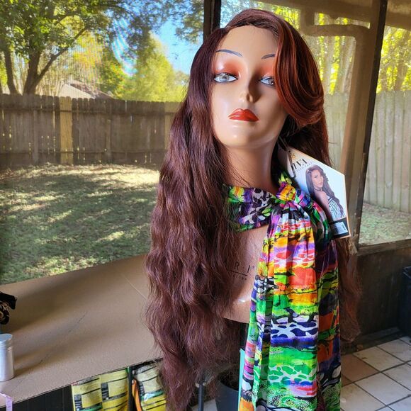 ✨ Sis Diva “Elda” Wig – Pre-Tweezed Side Part with Bangs ✨ - Picture 1 of 10